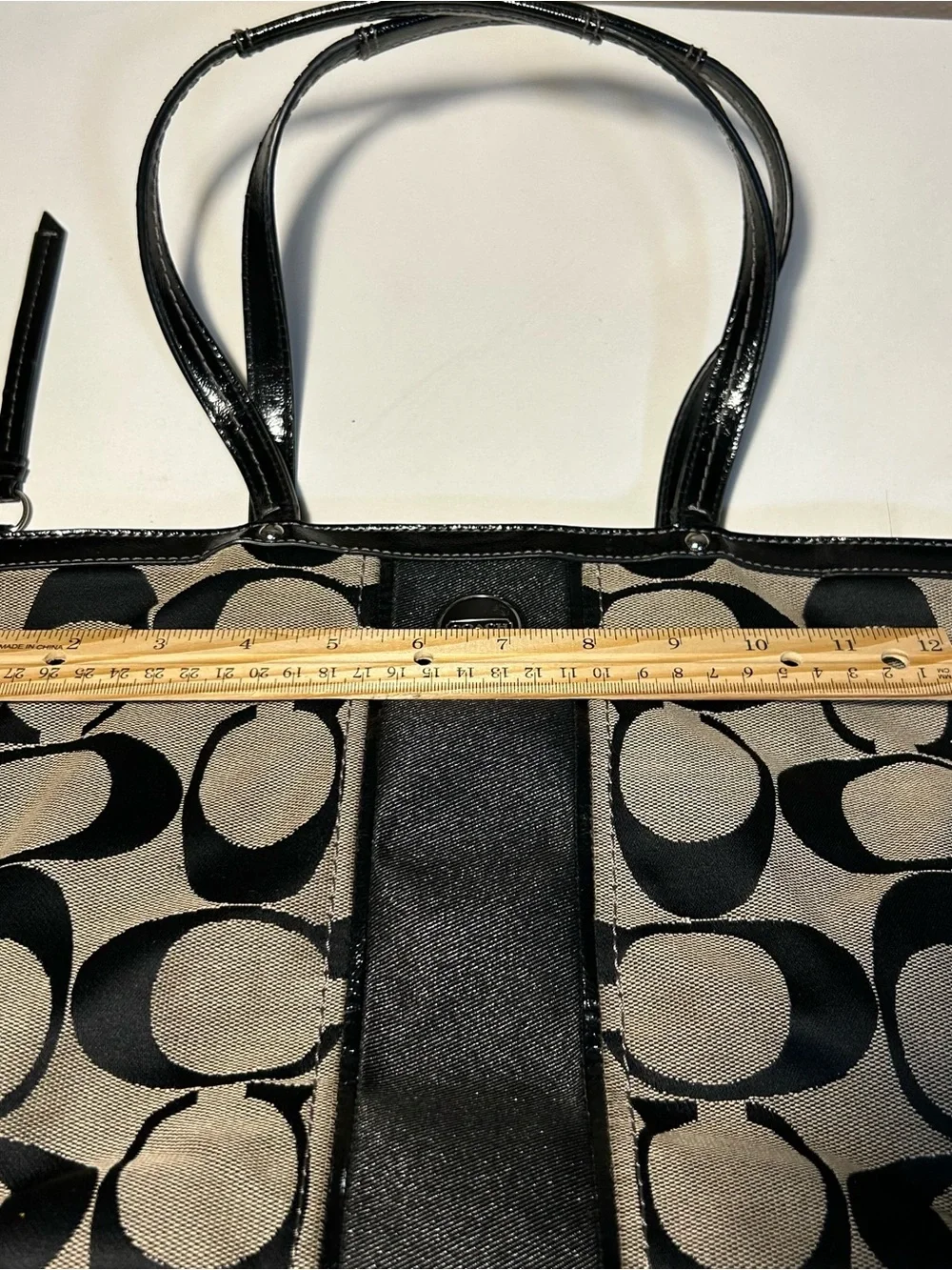 Coach Classic Black Signature Small Tote Shoulder Bag Double handles 21950